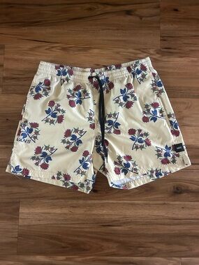 Vans Men's Cream Shorts with Red and Blue Floral Print Size M